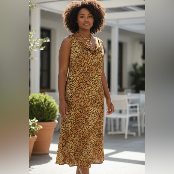 Leopard Print Sleeveless Dress - Picture 3 of 12